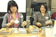 「ボランティアデイ」 領収書発送&ボランティア新年会 レポート 5 社会人女性2人組